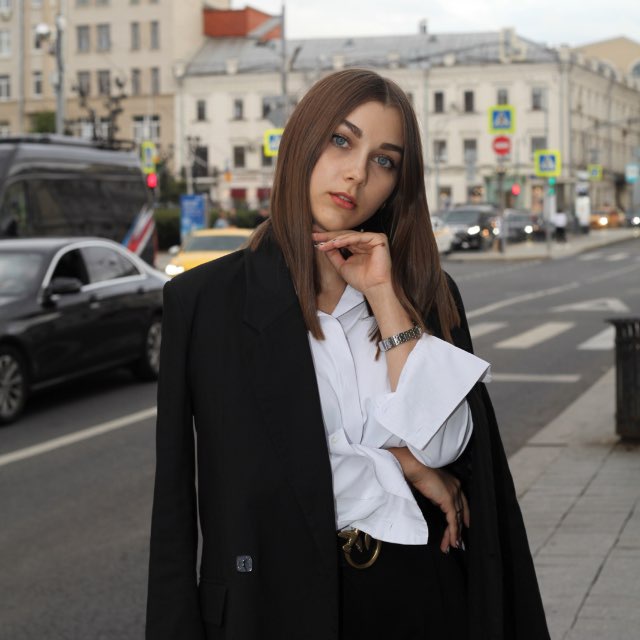 Julia English - преподаватель английского языка